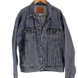 Men’s Levi Strauss denim jean jacket.